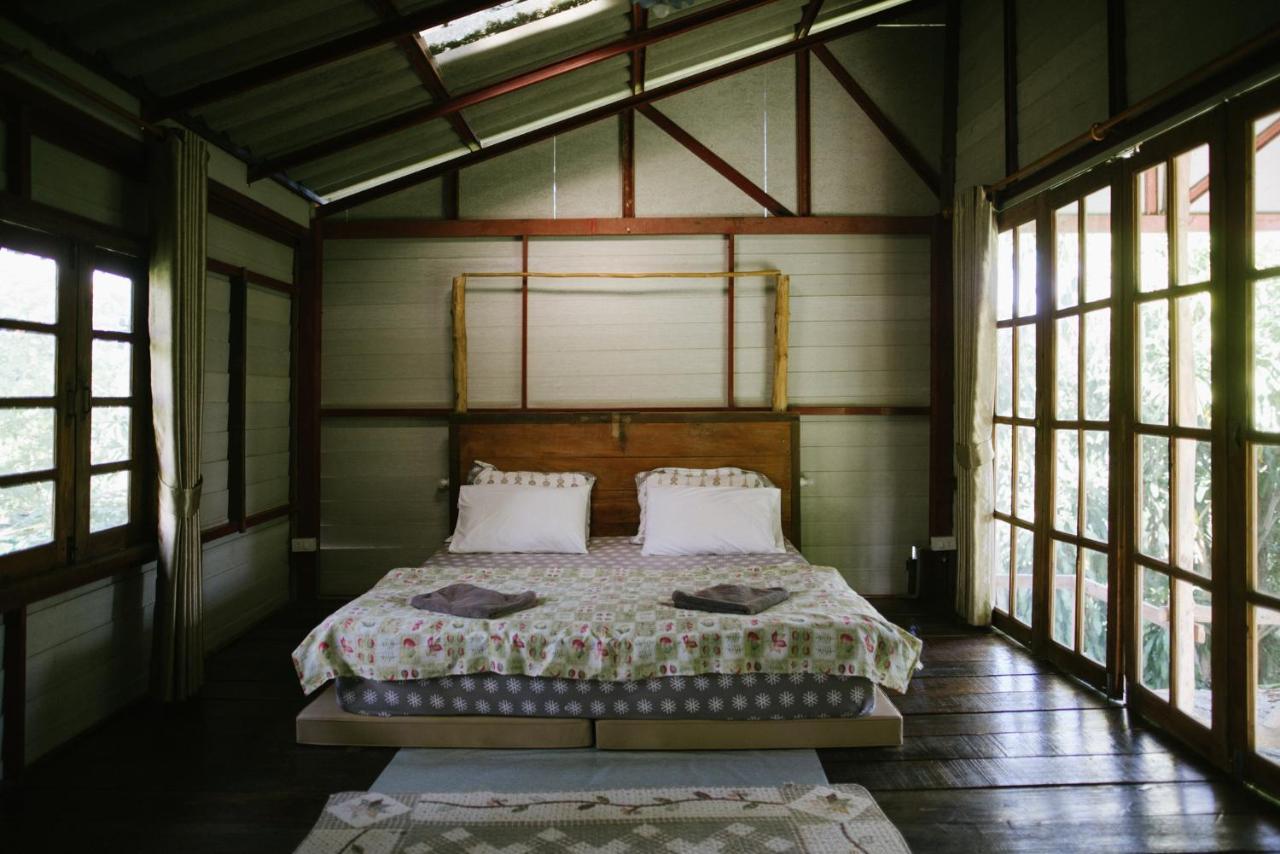 Aum Hum Homestay ファン エクステリア 写真